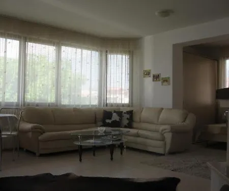 Sveti Stefan Hotel apartamentowy 3*